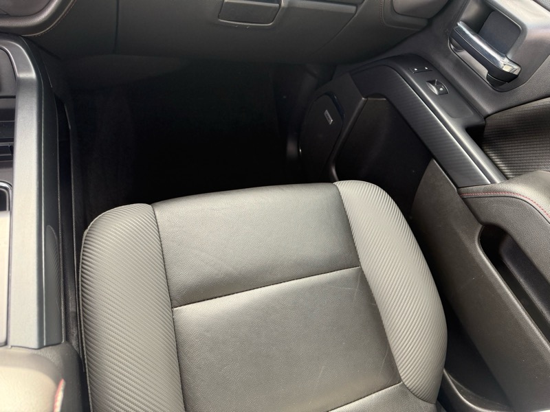 GMC Sierra 1500 4WD Crew Cab 143.5" SLT 2015