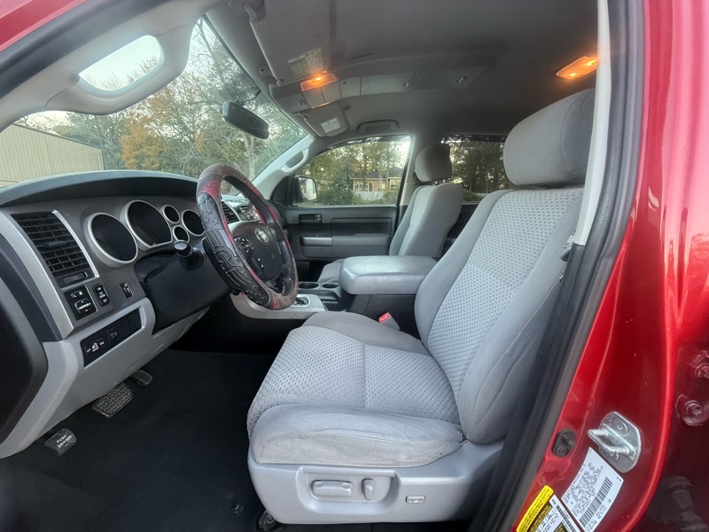 Toyota Tundra Tundra-Grade CrewMax 4.6L 2WD 2012