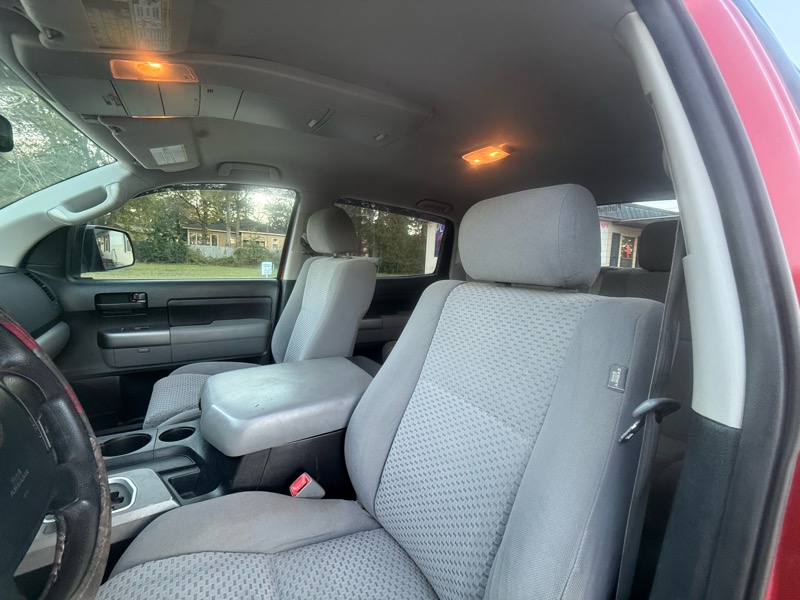 Toyota Tundra Tundra-Grade CrewMax 4.6L 2WD 2012