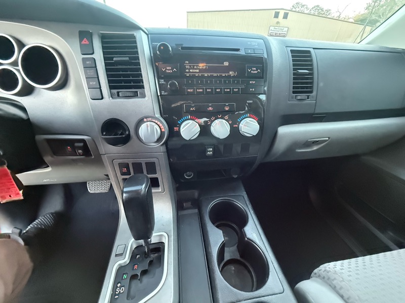 Toyota Tundra Tundra-Grade CrewMax 4.6L 2WD 2012