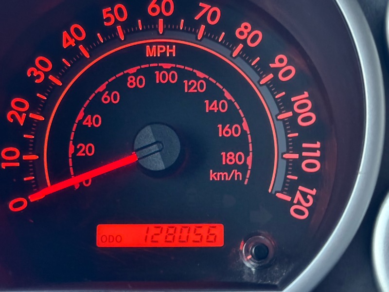 Toyota Tundra Tundra-Grade CrewMax 4.6L 2WD 2012