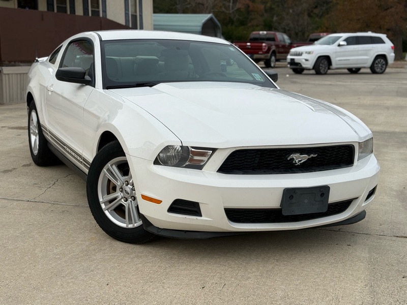 2012 Ford Mustang V6 Coupe