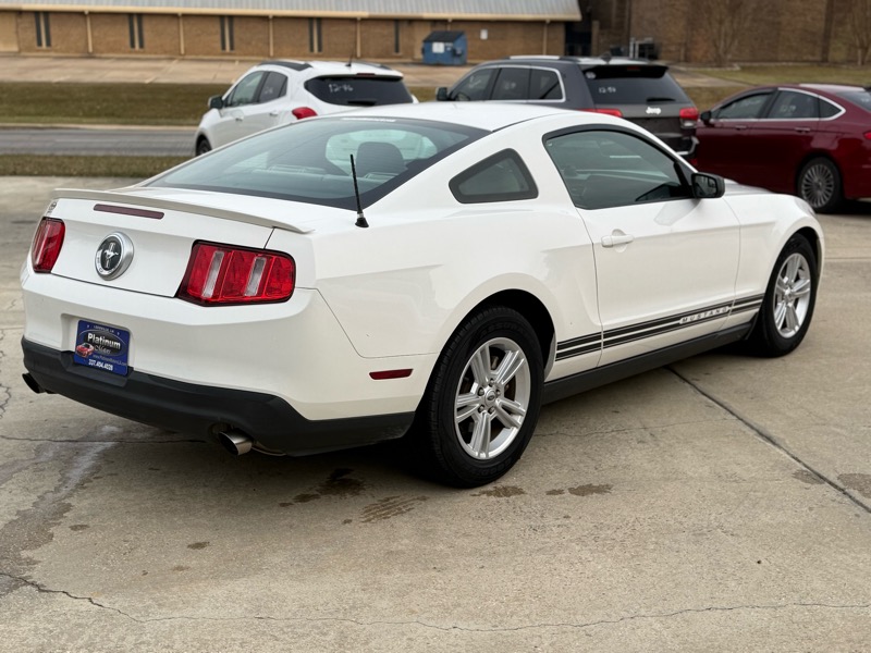 Ford Mustang V6 Coupe 2012