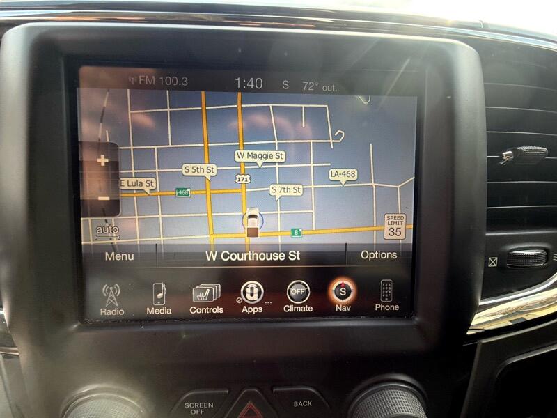 RAM 1500 4WD Crew Cab 140.5" Night 2017