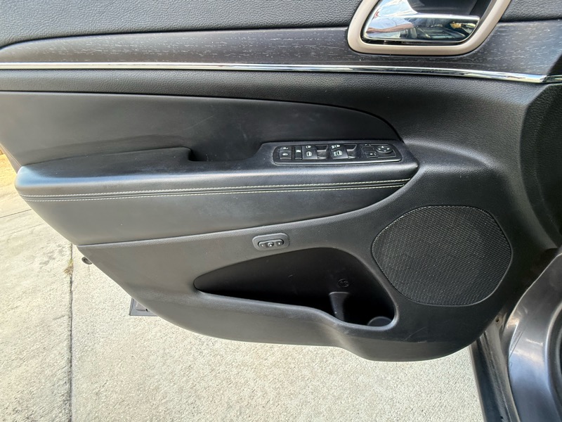 Jeep Grand Cherokee Limited 2WD 2015