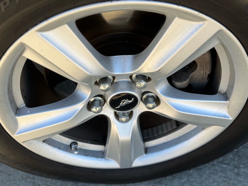 Ford Mustang V6 Coupe 2016