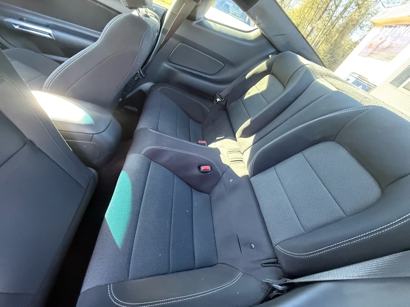 Ford Mustang V6 Coupe 2016