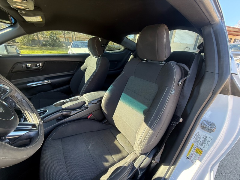 Ford Mustang V6 Coupe 2016