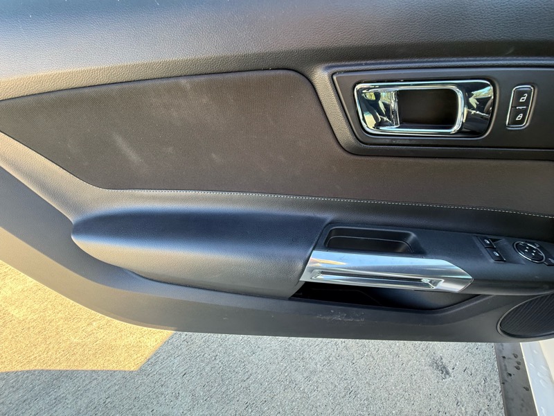 Ford Mustang V6 Coupe 2016