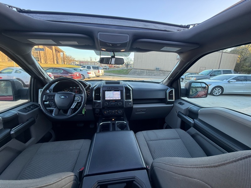 Ford F-150 4WD SuperCab 145" XLT 2016