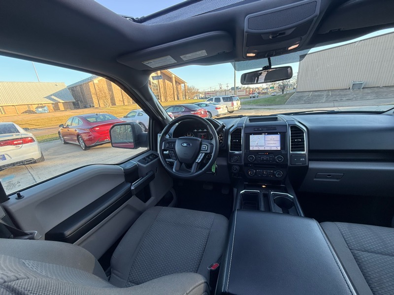 Ford F-150 4WD SuperCab 145" XLT 2016