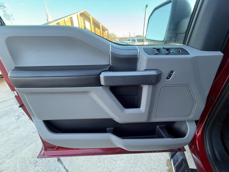 Ford F-150 4WD SuperCab 145" XLT 2016