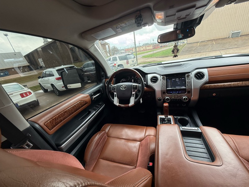 Toyota Tundra 1794 Edition Crew Max 4WD 5.7L V8 2018