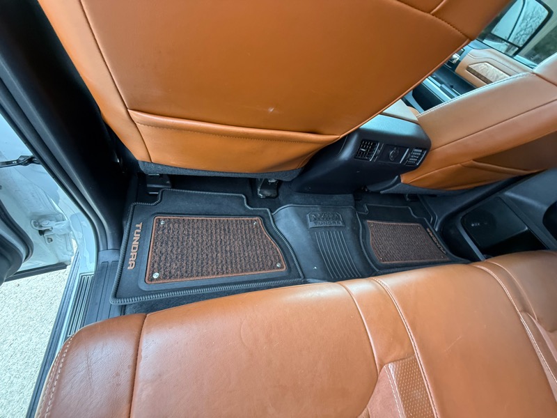 Toyota Tundra 1794 Edition Crew Max 4WD 5.7L V8 2018