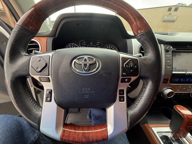 Toyota Tundra 1794 Edition Crew Max 4WD 5.7L V8 2018