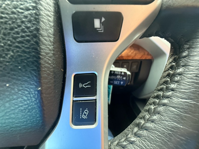 Toyota Tundra 1794 Edition Crew Max 4WD 5.7L V8 2018