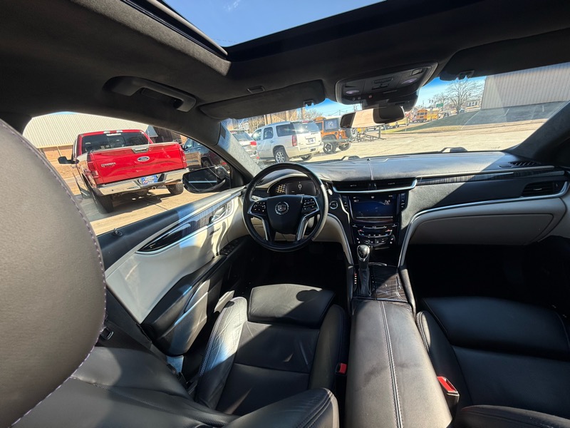 Cadillac XTS Platinum FWD 2014