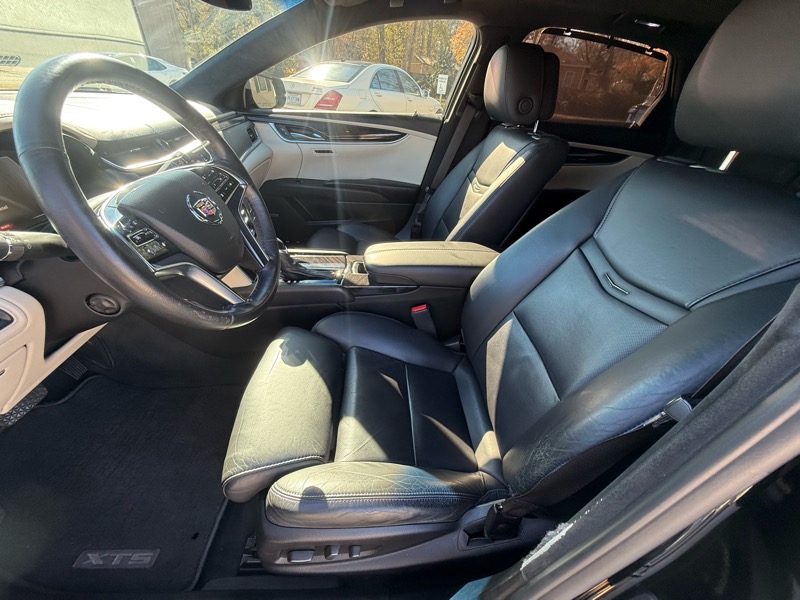 Cadillac XTS Platinum FWD 2014