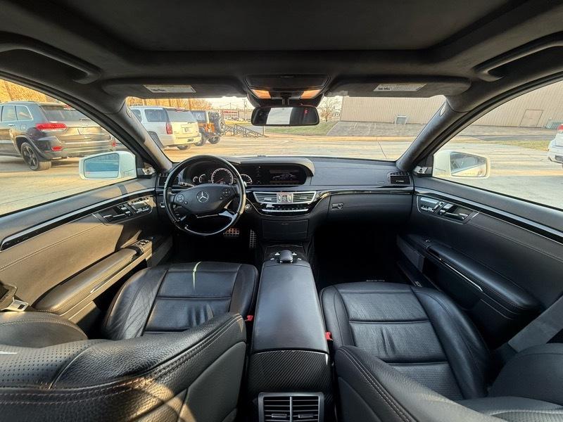 Mercedes-Benz S-Class S63 AMG 2012