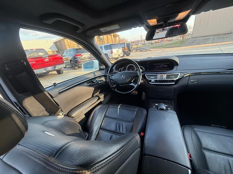 Mercedes-Benz S-Class S63 AMG 2012