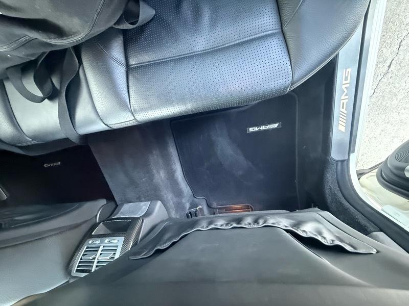 Mercedes-Benz S-Class S63 AMG 2012