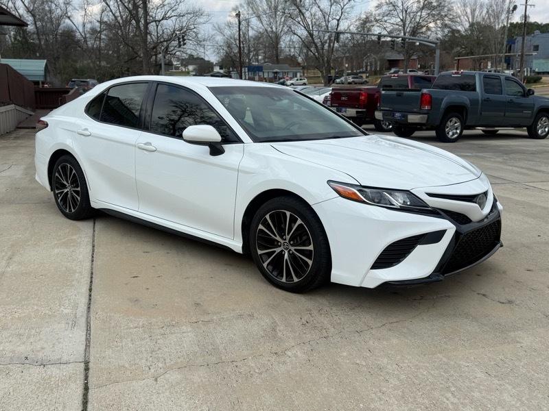 Toyota Camry LE 2018