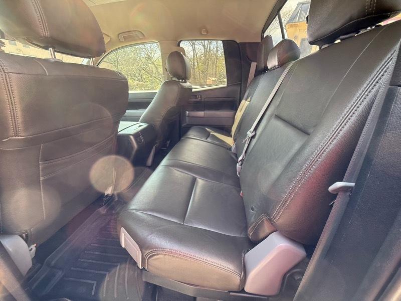 Toyota Tundra Tundra-Grade 4.6L Double Cab Long Bed 2WD 2012