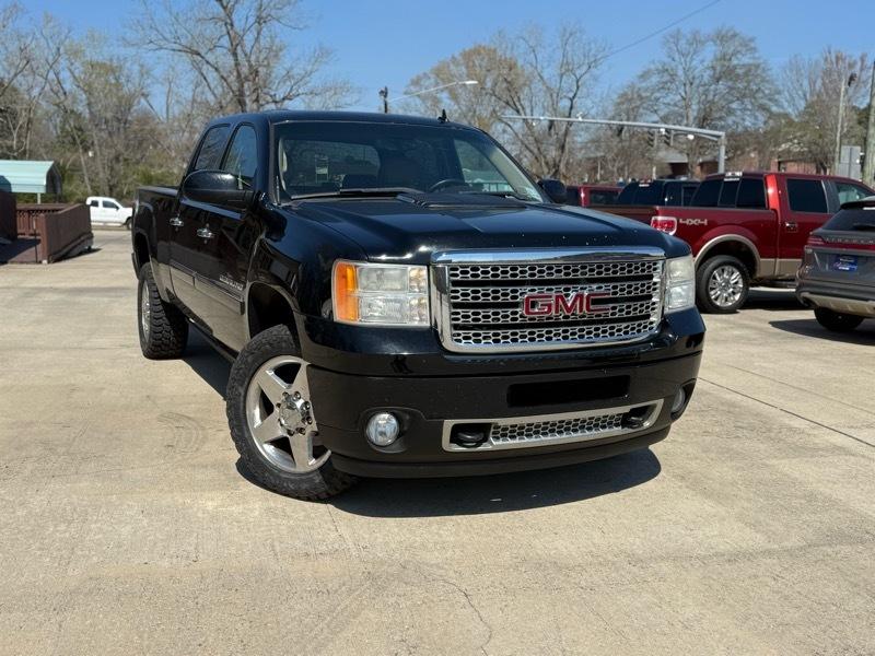 GMC Sierra 2500HD Denali Crew Cab 4WD 2014