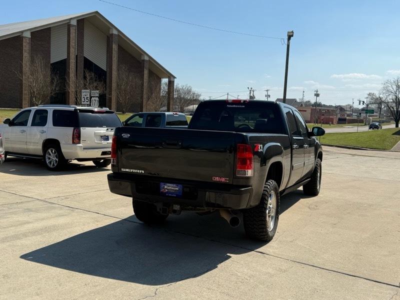 GMC Sierra 2500HD Denali Crew Cab 4WD 2014