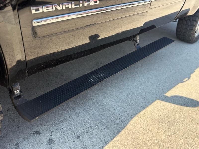 GMC Sierra 2500HD Denali Crew Cab 4WD 2014