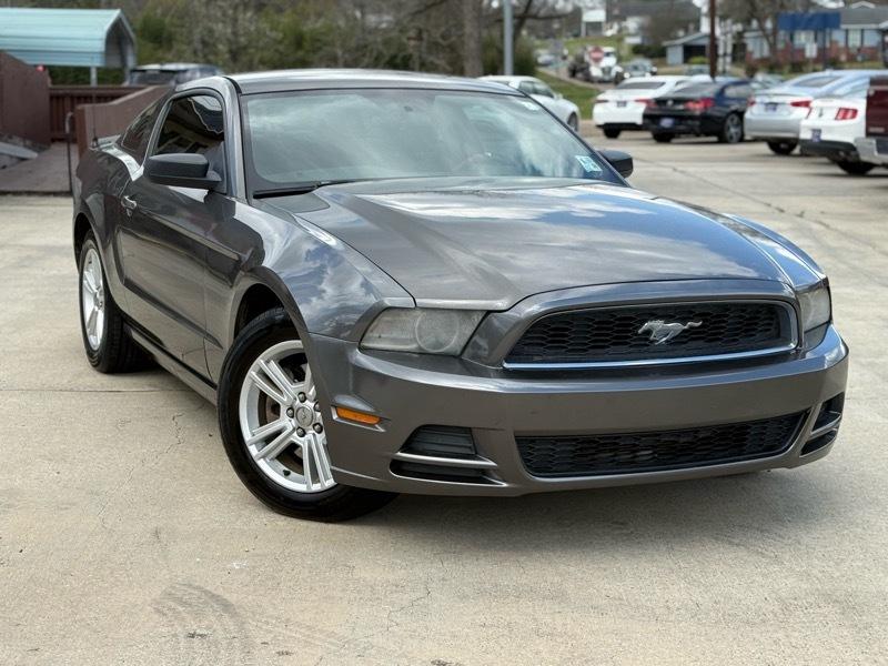 2014 Ford Mustang V6 Coupe