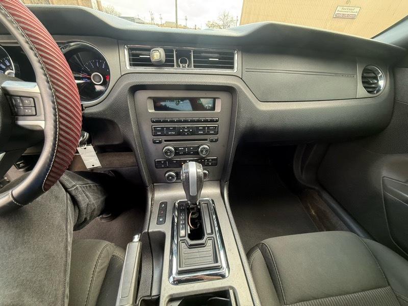 Ford Mustang V6 Coupe 2014