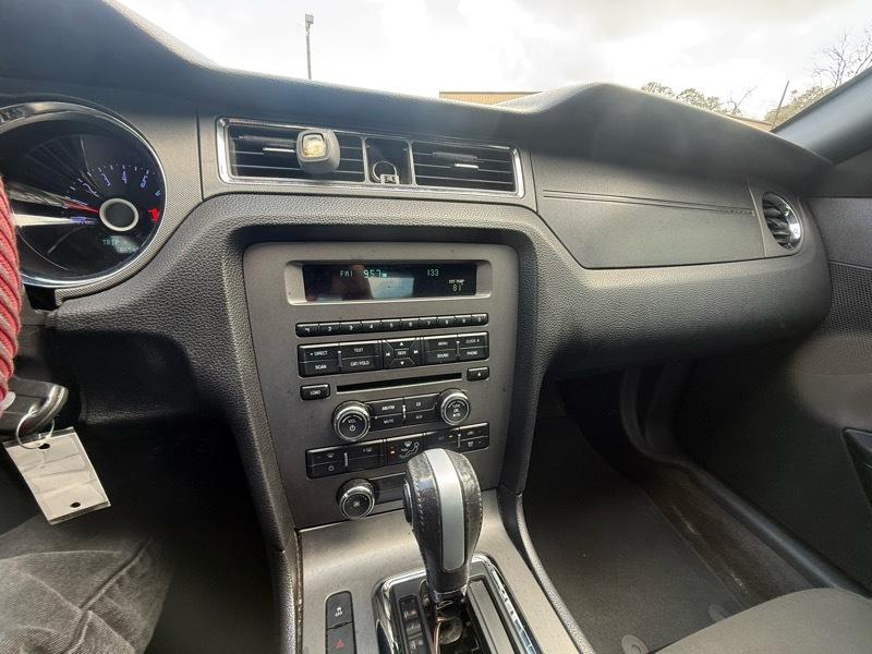 Ford Mustang V6 Coupe 2014