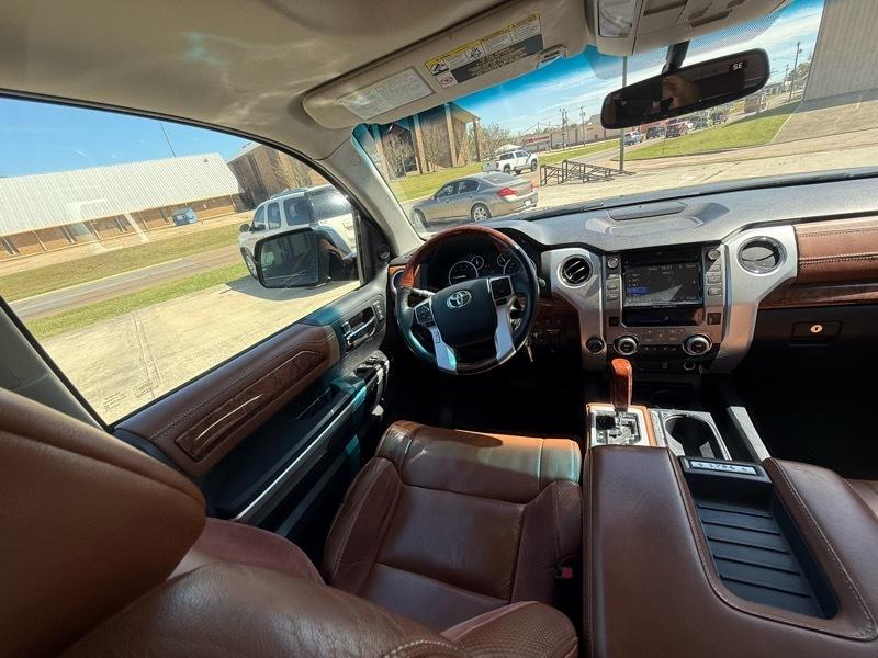 Toyota Tundra 1794 Edition CrewMax 4WD 5.7L FFV 2017