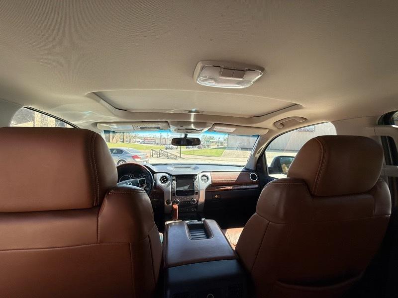 Toyota Tundra 1794 Edition CrewMax 4WD 5.7L FFV 2017