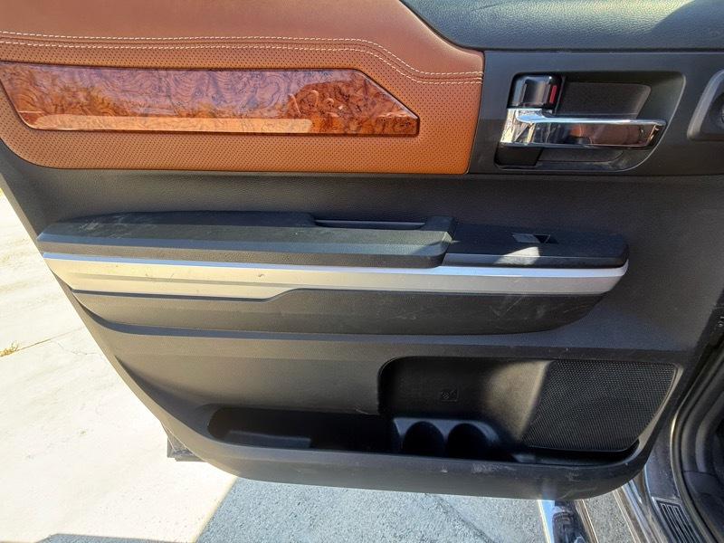 Toyota Tundra 1794 Edition CrewMax 4WD 5.7L FFV 2017