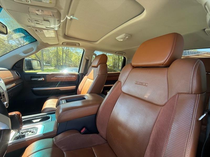 Toyota Tundra 1794 Edition CrewMax 4WD 5.7L FFV 2017