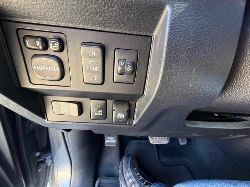 Toyota Tundra 1794 Edition CrewMax 4WD 5.7L FFV 2017