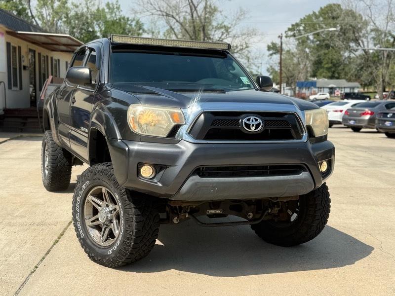 Toyota Tacoma PreRunner Double Cab V6 5AT 2WD 2014
