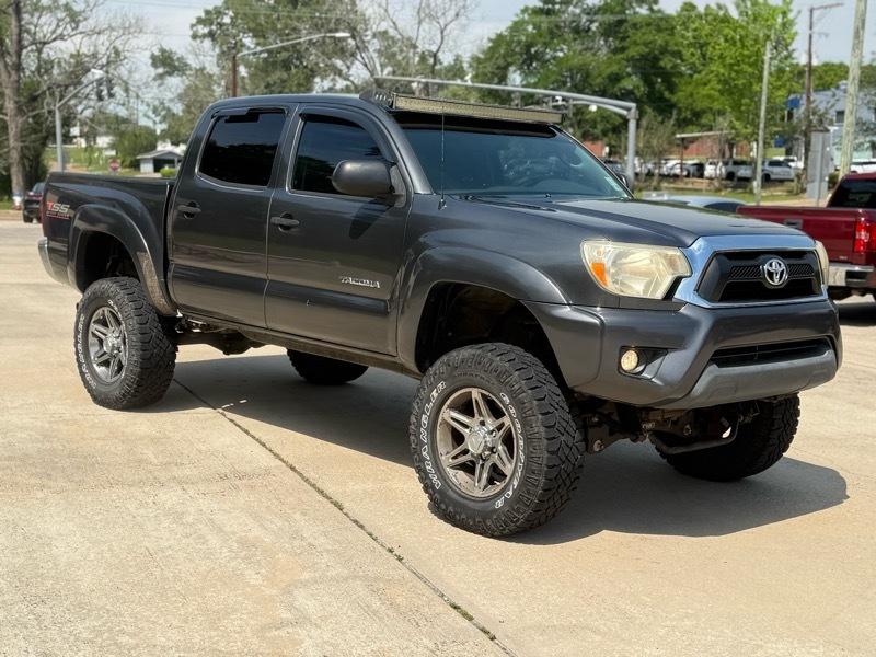 Toyota Tacoma PreRunner Double Cab V6 5AT 2WD 2014