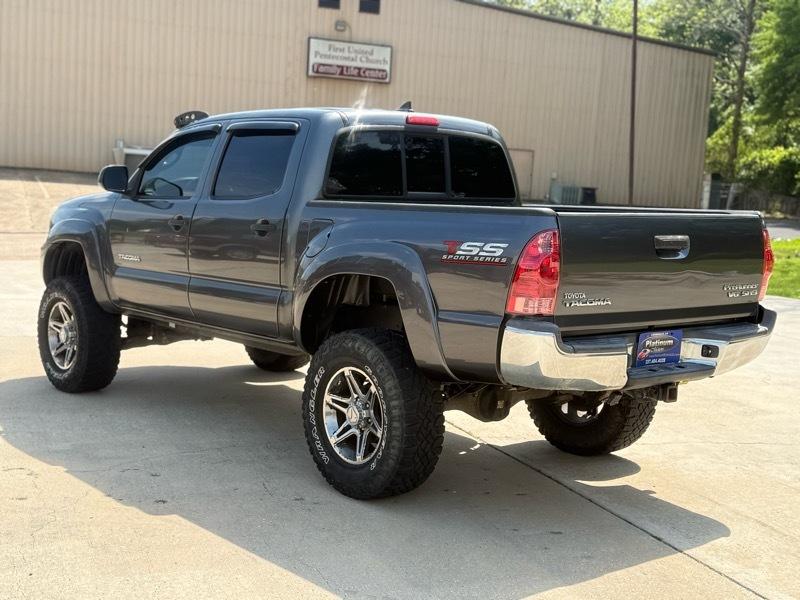 Toyota Tacoma PreRunner Double Cab V6 5AT 2WD 2014