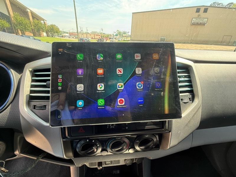 Toyota Tacoma PreRunner Double Cab V6 5AT 2WD 2014