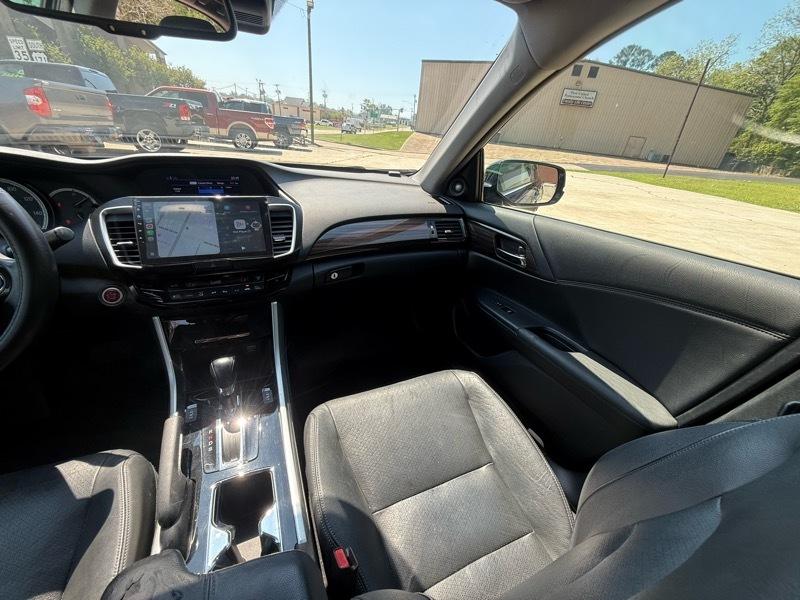 Honda Accord EX-L Sedan V6 CVT w/ Honda Sensing 6-Spd AT 2016