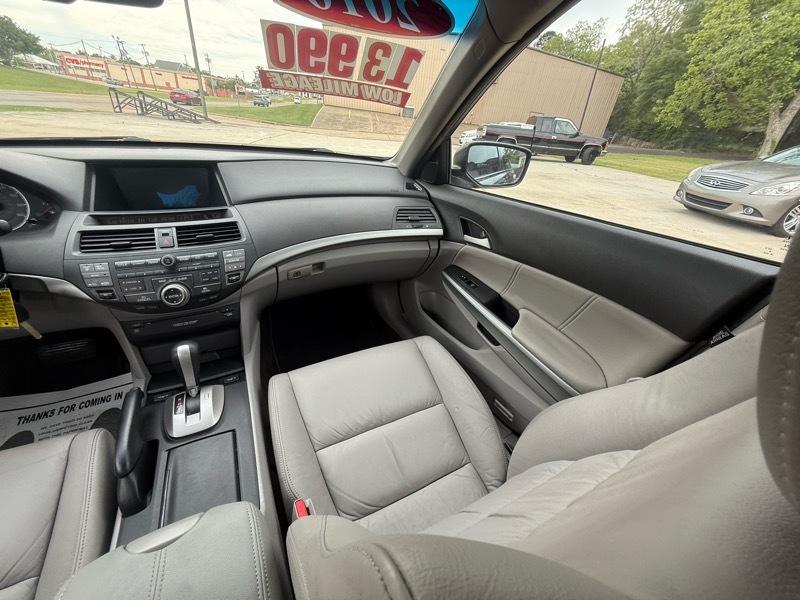 Honda Accord EX-L V-6 Sedan AT 2010