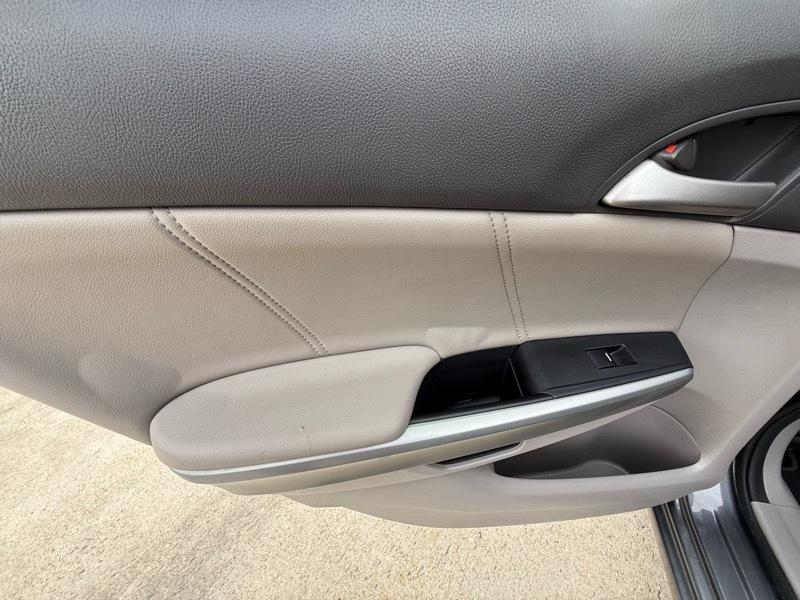 Honda Accord EX-L V-6 Sedan AT 2010