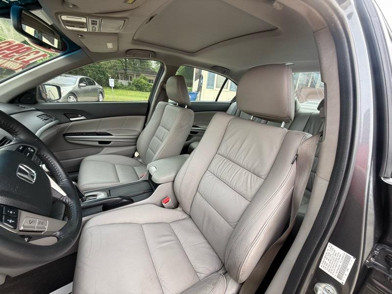 Honda Accord EX-L V-6 Sedan AT 2010