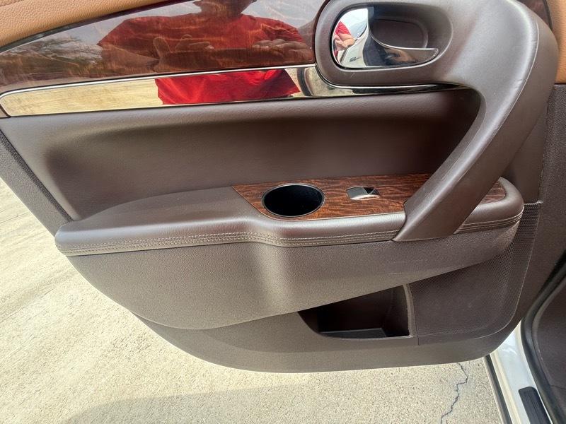 Buick Enclave Premium FWD 2013