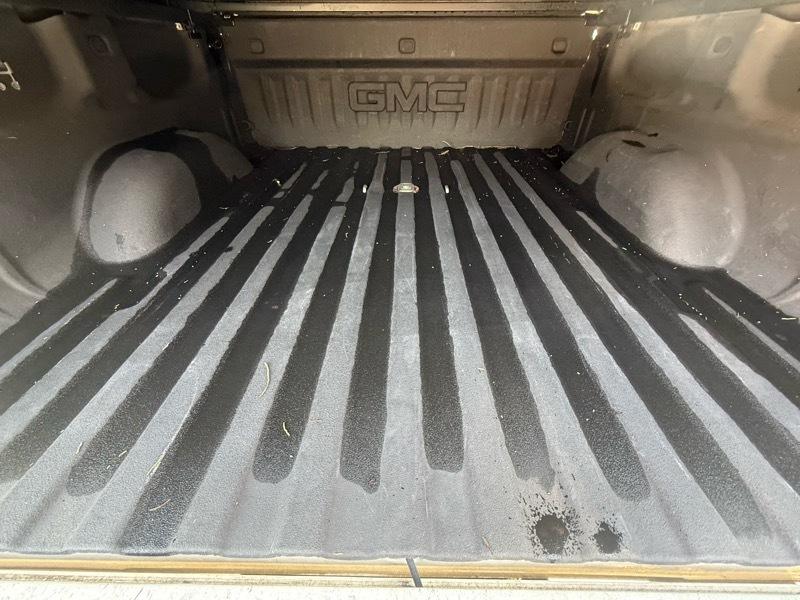 GMC Sierra 1500 4WD Crew Cab 143.5" SLT 2018