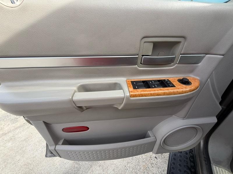 Chrysler Aspen Limited 2WD 2007