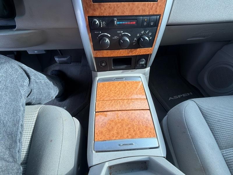 Chrysler Aspen Limited 2WD 2007